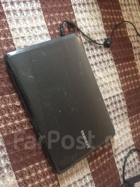 Samsung R525. 15.6", 2,2����, ��� 4 ��, ���� 500���, WiFi: 1, ����������� �� 3��. ����