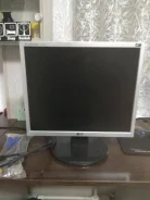 LG. 17"