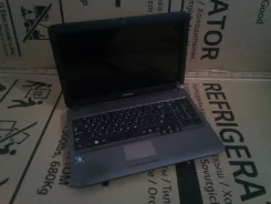 Samsung R540. 15.6", 2,4����, ��� 3072 ��, ���� 320���, WiFi: 1, Bluetooth: 1, ����������� �� 4��. ����