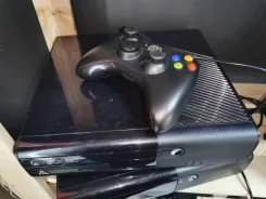 Microsoft Xbox 360 E ����