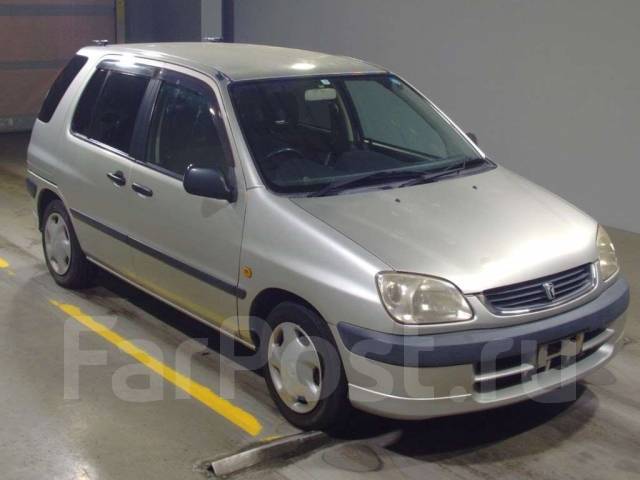 Toyota Raum 2003 панель