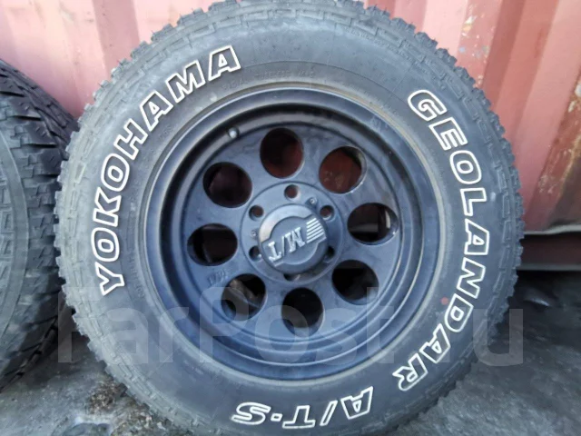 Mickey Thompson Classic III Black. 8.0x16", 6x139.7, ET0 ����