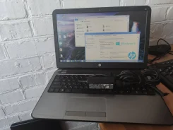 HP 250. 15.6", 2,2����, ��� 4 ��, ���� 500���, WiFi, Bluetooth, ����������� �� 3��.