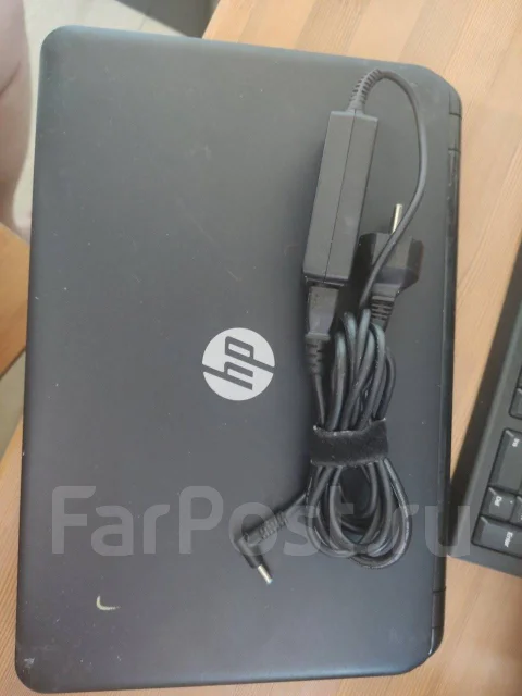HP 250. 15.6", 2,2����, ��� 4 ��, ���� 500���, WiFi: 1, Bluetooth: 1, ����������� �� 3��. ����