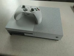 Microsoft Xbox One S ����
