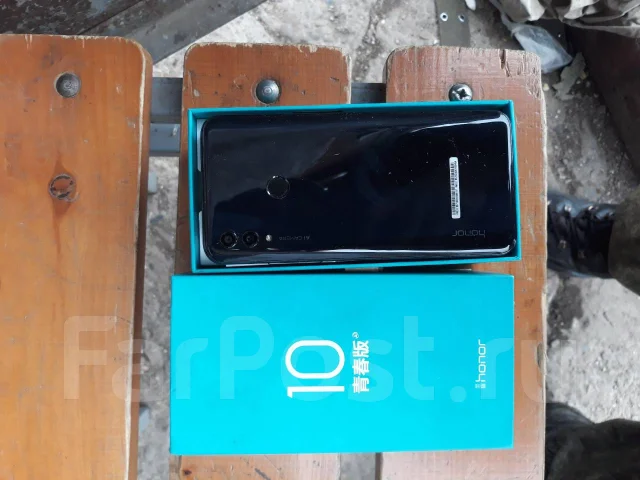 Honor 10 lite. �����, ������, 4G LTE, NFC ����