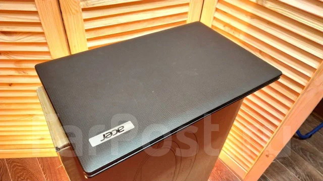 Acer TravelMate. 15.6", 2 533����, ��� 3072 ��, ���� 120���, WiFi: 1, Bluetooth: 1, ����������� �� 1��. ����