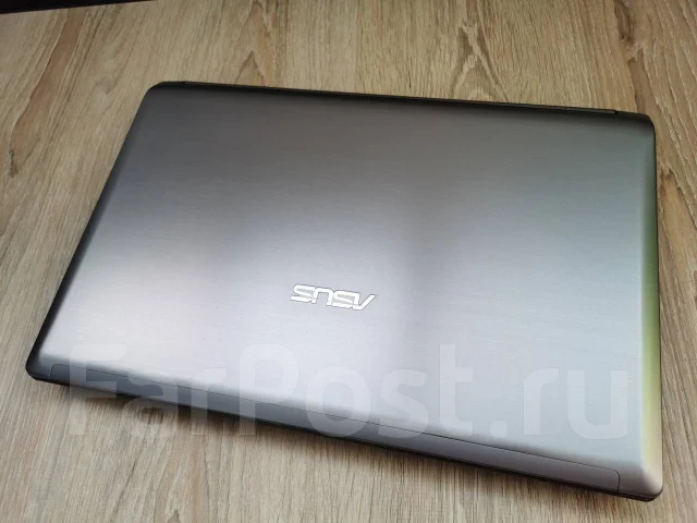 Asus N73SV. 17.3", 2,3����, ��� 4 ��, ���� 1 000���, WiFi: 1, Bluetooth: 1 ����