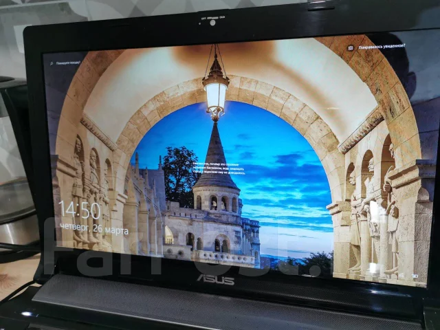 Asus N73SV. 17.3", 2,3����, ��� 4 ��, ���� 1 000���, WiFi: 1, Bluetooth: 1 ����