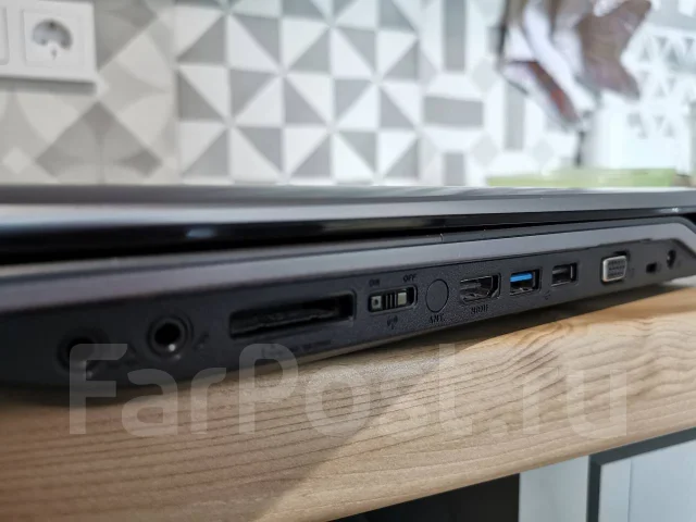 Asus N73SV. 17.3", 2,3����, ��� 4 ��, ���� 1 000���, WiFi: 1, Bluetooth: 1 ����