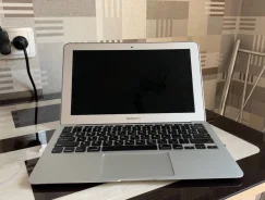 Apple MacBook Air 11. 11.6", ��� 256 �� � ������, WiFi: 1, Bluetooth: 1 ����