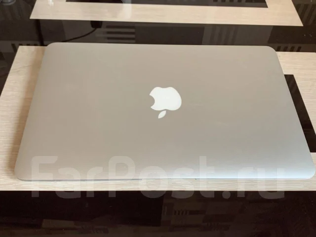 Apple MacBook Air 11. 11.6", ��� 256 �� � ������, WiFi: 1, Bluetooth: 1 ����