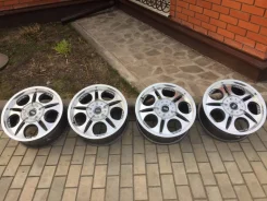 Wiger. 7.5x18", 6x139.7, ET30 ����
