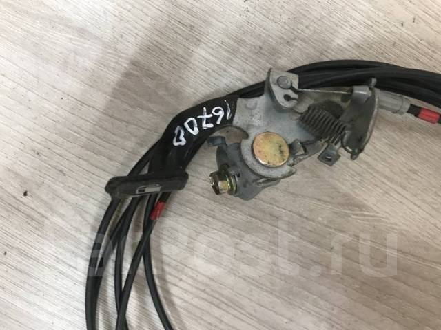 Как поменять тросик лючка бензобака на тойота королла спасио - 80 фото