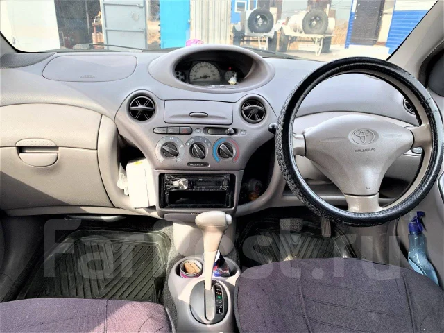 Toyota Platz. �������, ��������, 1.0 (70��.�.), ������, 130 000����. �� ����