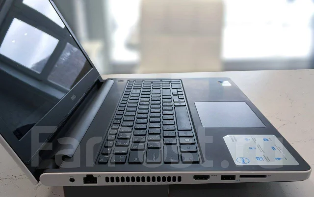 Dell Inspiron 5558. 15.6", 2 000����, ��� 4 ��, ���� 120���, WiFi: 1, Bluetooth: 1, ����������� �� 4��. ����