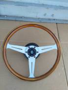  Nardi Torrino c Toyota Hilux Surf  