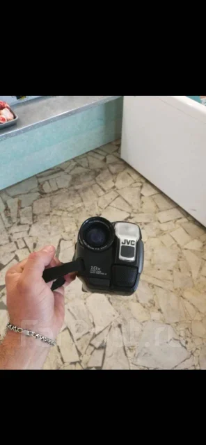 JVC ����