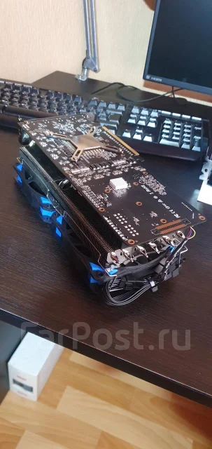 Radeon RX Vega 56 ����