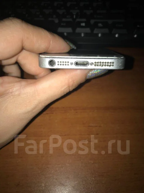 Apple iPhone 5c. �/�, �����, 4G LTE ����
