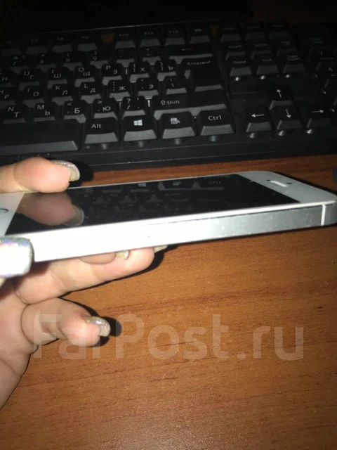 Apple iPhone 5c. �/�, �����, 4G LTE ����