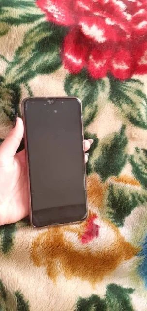 Samsung Galaxy A20. �����, �����, 3G, 4G LTE, ����������, NFC. ��� ����� �� ������ ����