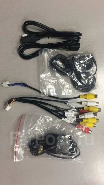 CarMedia HT-7016 ����