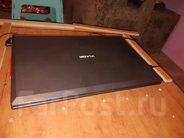 V-lazer. 15.6", 1,8����, ��� 4 ��, ���� 450���, WiFi: 1 ����
