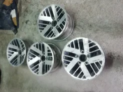Pontiac. 8.0x15", 5x120.65 ����