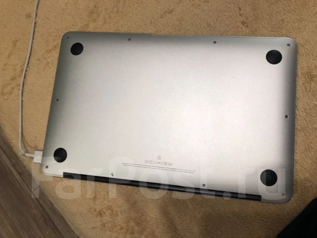 Apple MacBook Air 11 2012 Mid MD224. 11.6", 1,7����, ��� 4 ��, ���� 128���, WiFi: 1, Bluetooth: 1, ����������� �� 5��. ����