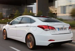 Hyundai i40 ����