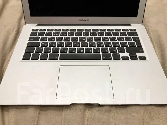 Apple MacBook Air 13 2011 Mid. 13.1", 2,7����, ���� 128���, WiFi: 1, Bluetooth: 1 ����