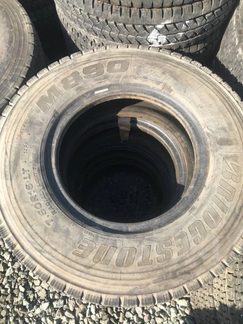 Bridgestone M890. �����������, 2012 ���, �/�, ����� 5 % ����