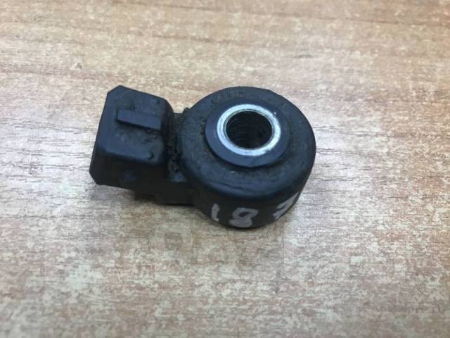 Датчик детонации 2123. Датчик детонации нива 21213. Датчик детонации нива 21214 инжектор. Разъем датчика детонации шевроле нива. Датчик детонации шеви нива.