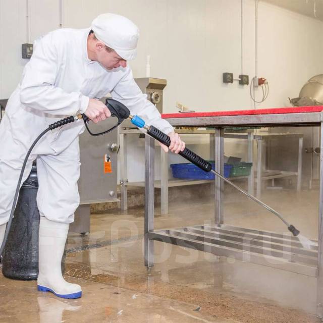 Дератизация на мясоперерабатывающих предприятиях. Мойка молочного оборудования на заводе. Дезинфекция производства. Оборудование для дезинфекции. Цеха дезинфицировать.