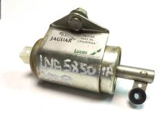    Jaguar XJ X308 XK X100 LNA5850AA 