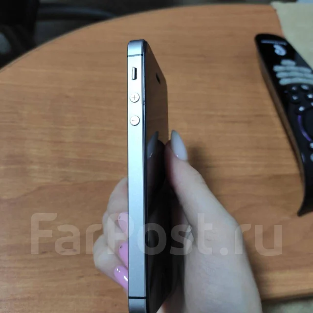 Apple iPhone SE. �/� ����