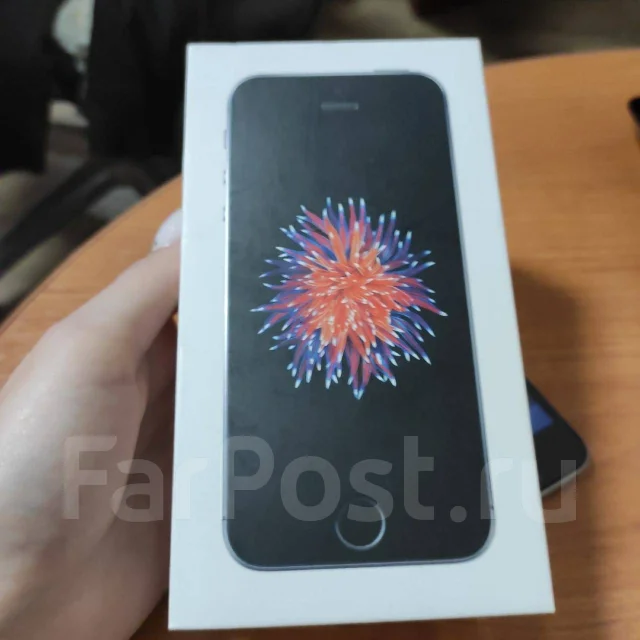 Apple iPhone SE. �/� ����