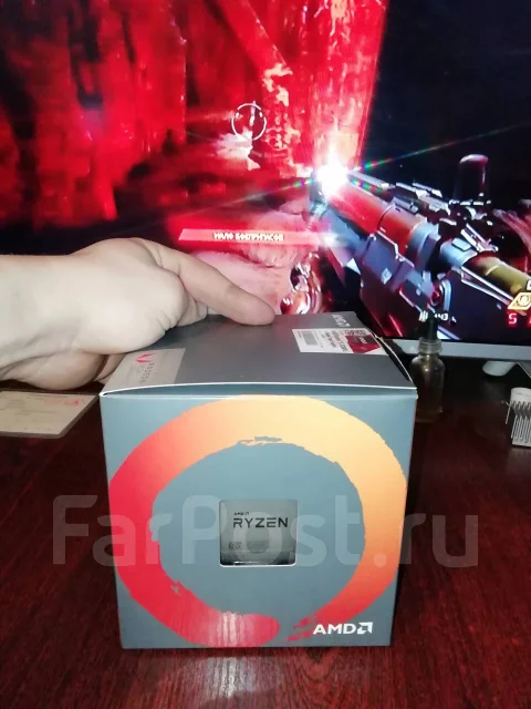AMD Ryzen 3 2200G ����
