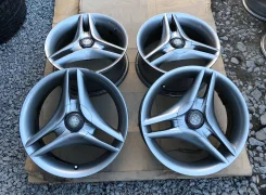 Bridgestone Erglanz. 7.0x16", 5x100, 5x114.3, ET33, �� 72���. ����