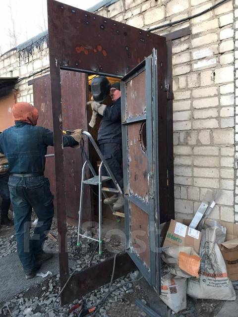 Металлообработка, сварка гаражных ворот, металлический гаражный люк ...