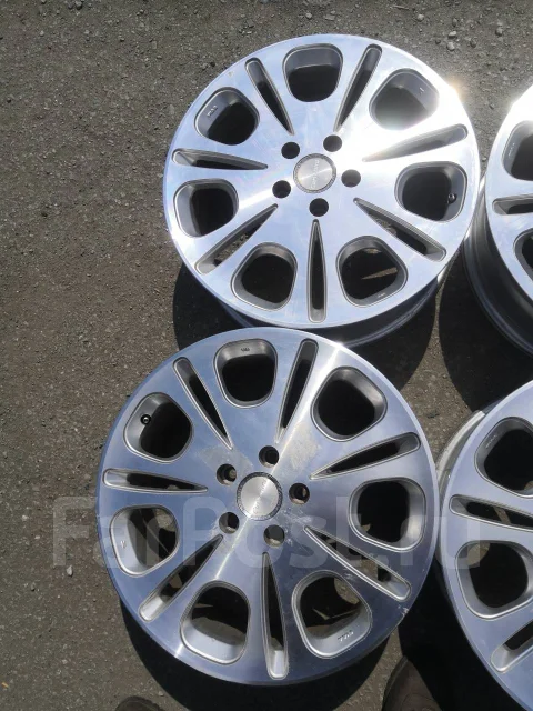 PIAA. 7.0x18", 5x114.3, ET53, �� 73���. ����