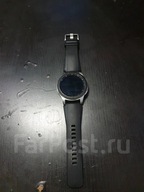 Samsung Galaxy Watch. GPS, NFC, IP68 ����