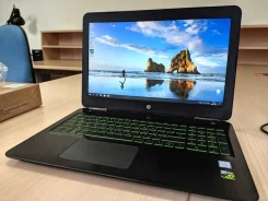 HP Pavilion Gaming. 15.6", 4 000����, ��� 8 ��, ���� 1 000���, WiFi: 1, Bluetooth: 1, ����������� �� 10��. ����