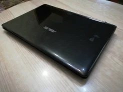 Asus N61Vg. 16", 2 200,0����, ��� 2048 ��, ���� 320���, WiFi, Bluetooth, ����������� �� 24��. ����