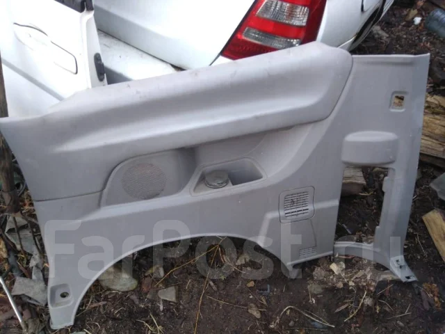 Nissan Serena. PNC24, SR20 ����