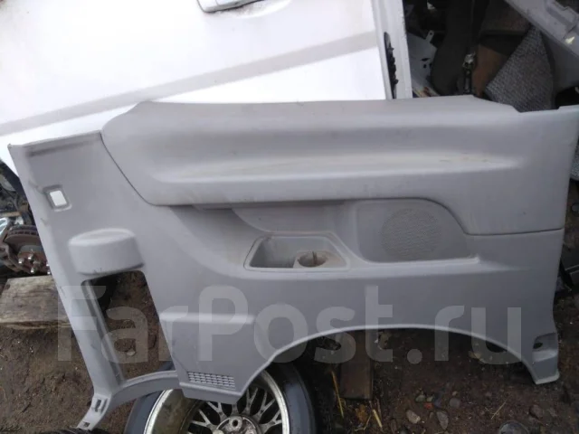 Nissan Serena. PNC24, SR20 ����