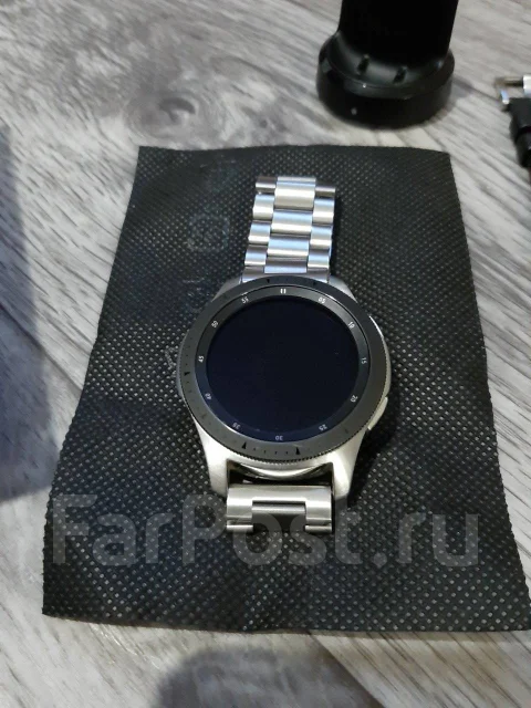 Samsung Galaxy Watch. NFC ����