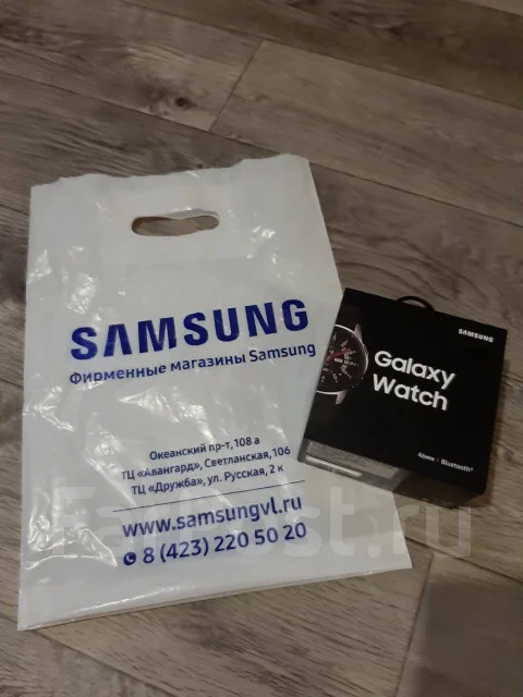 Samsung Galaxy Watch. NFC ����