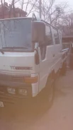 Toyota Hiace ����